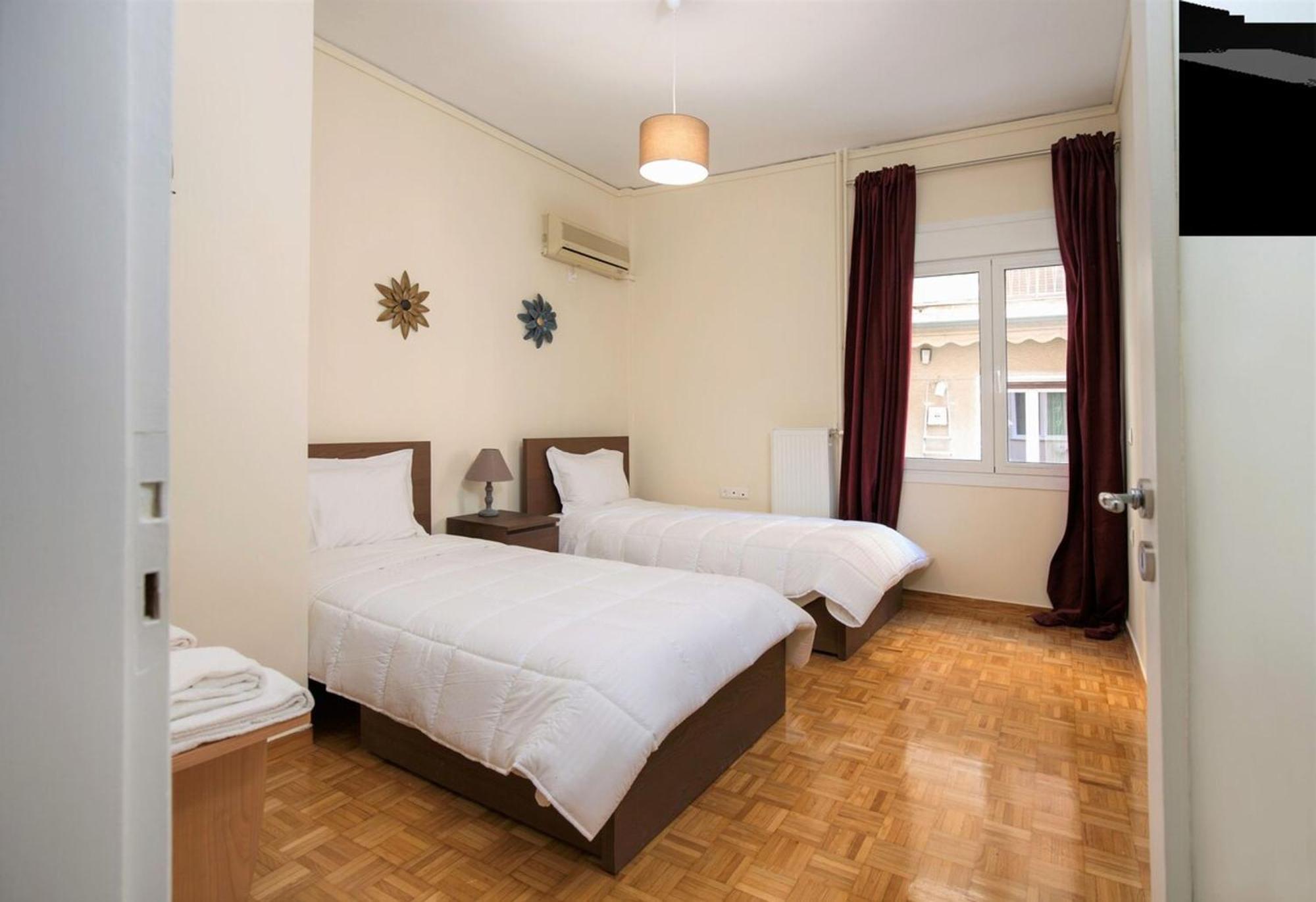 Peaceful Renovated Apartment Near Lycabettus Hill Atene Esterno foto